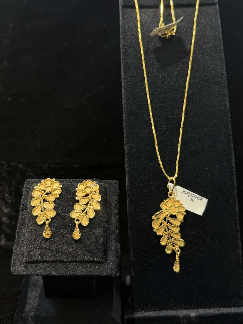 Pendant Set 4