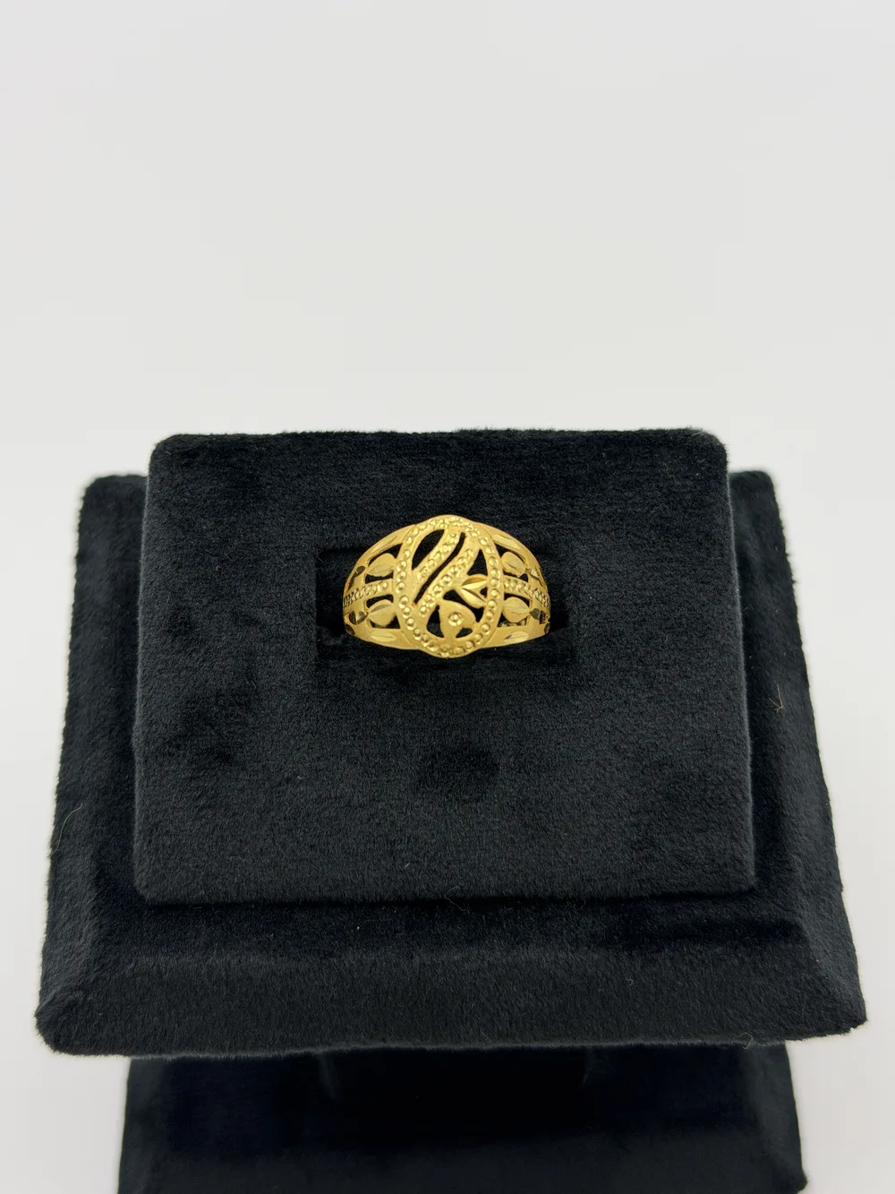 Ladies Ring 9